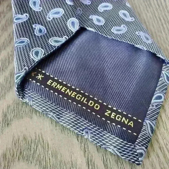 ERMENEGILDO ZEGNA 100% silk paisley tie. Made in Italy - Picture 4 of 8
